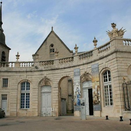 Studio De Charme Au Pays De La Madeleine Commercy Exterior foto