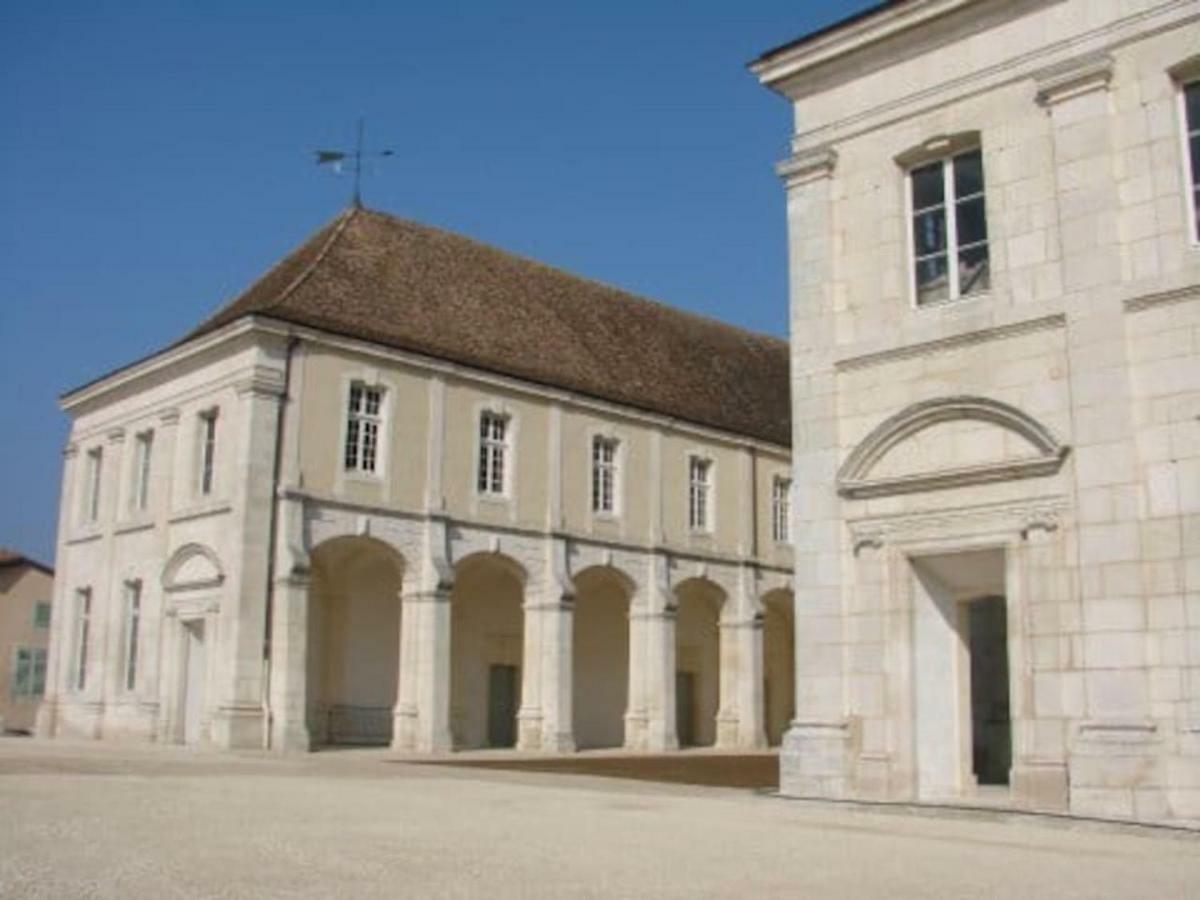 Studio De Charme Au Pays De La Madeleine Commercy Exterior foto